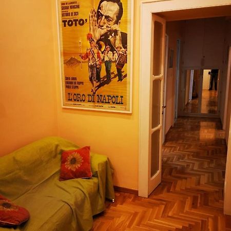 Casa Cupiello Via Chiaia - Casa Vacanze Ad Uso Esclusivo Napoli Bagian luar foto