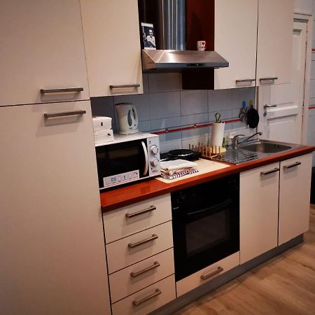 Casa Cupiello Via Chiaia - Casa Vacanze Ad Uso Esclusivo Napoli Bagian luar foto
